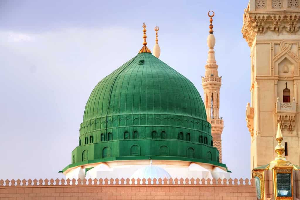 Green dome - Prophet Mohammed Mosque , Al Masjid an Nabawi - Medina / Saudi Arabia